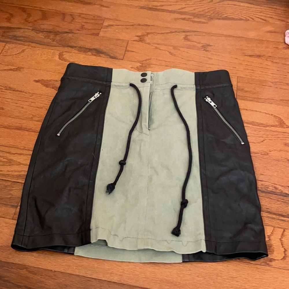 Black and green paneled skirt